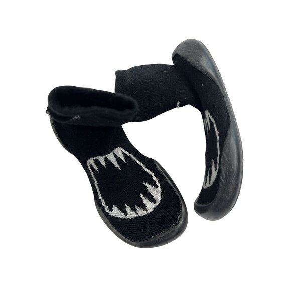 Nununu Collegien Roar Slippers in Black - Picture 1 of 9